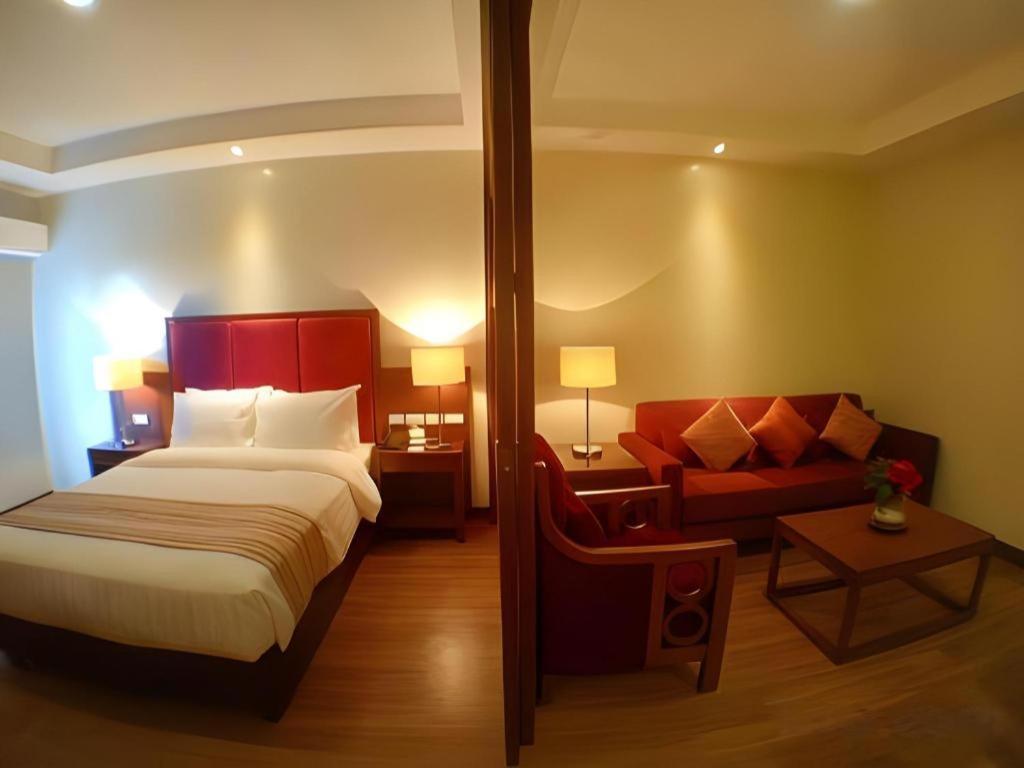 Mansion Garden Hotel Olongapo Esterno foto