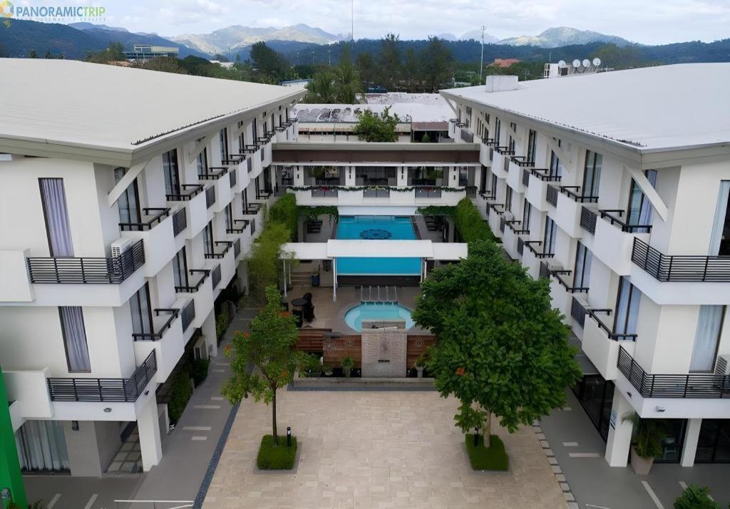 Mansion Garden Hotel Olongapo Esterno foto